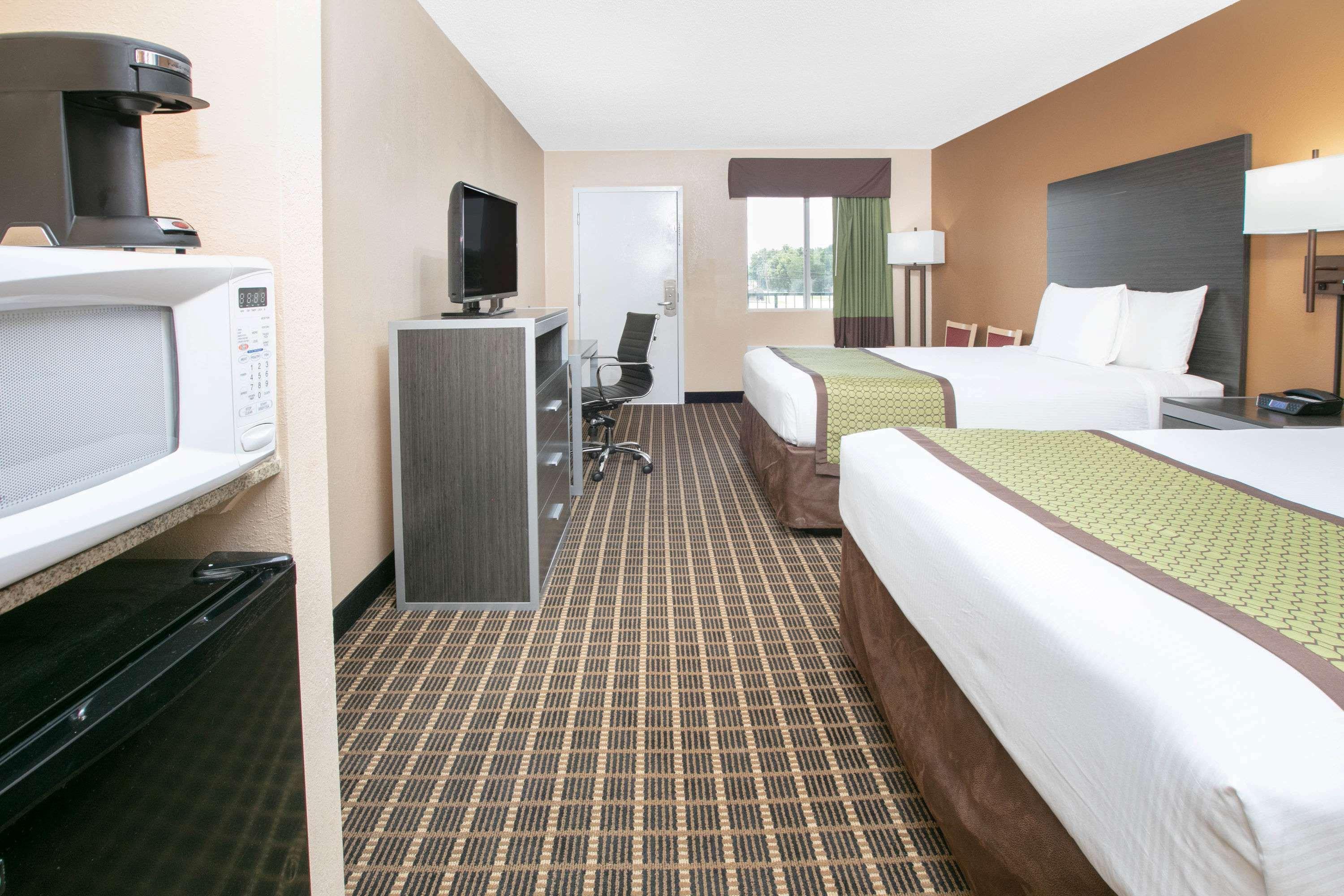 Days Inn By Wyndham Hamilton Exteriör bild