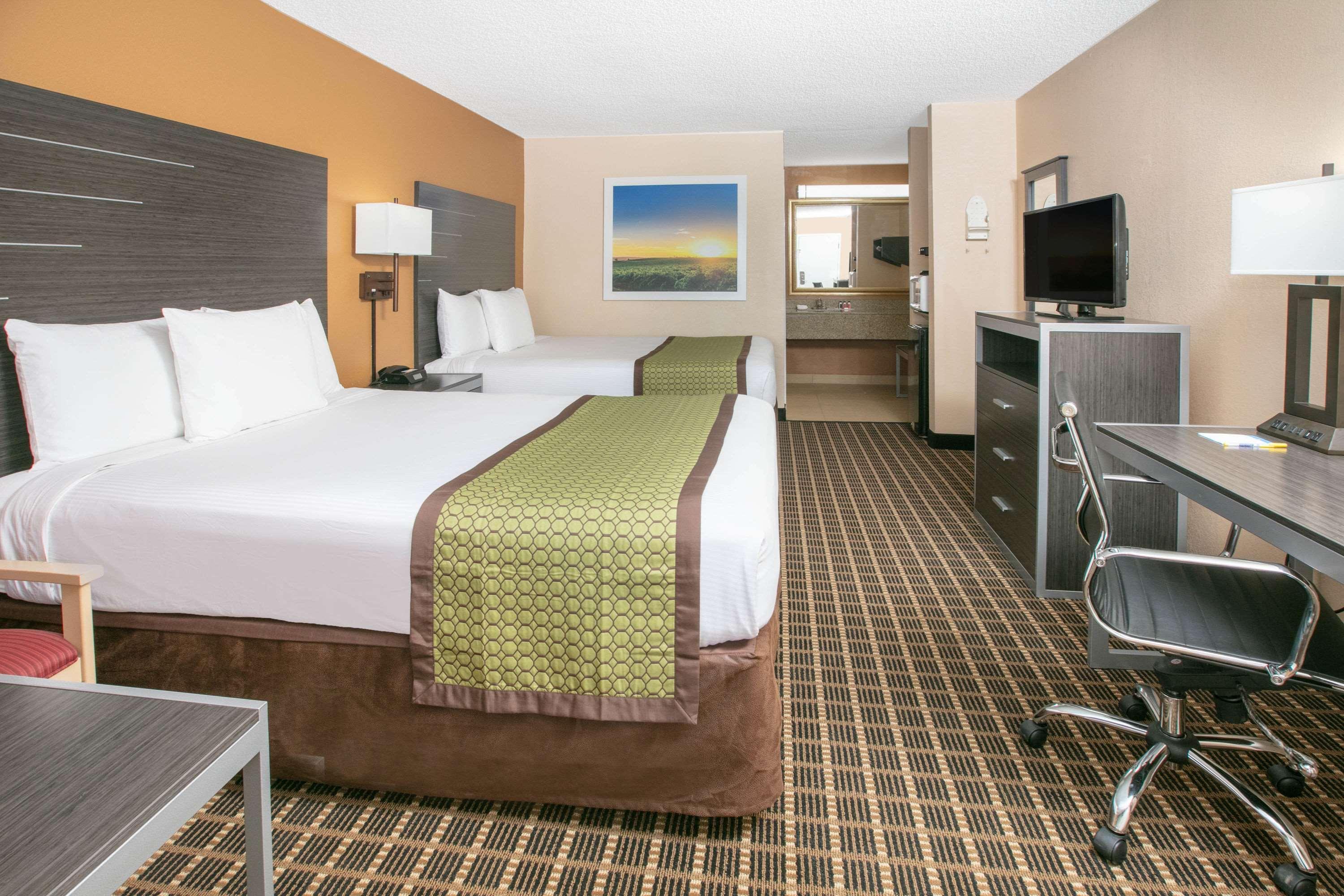Days Inn By Wyndham Hamilton Exteriör bild